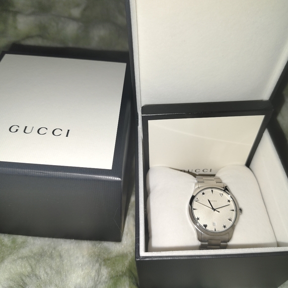 Gucci Watch - Picture 1 of 5